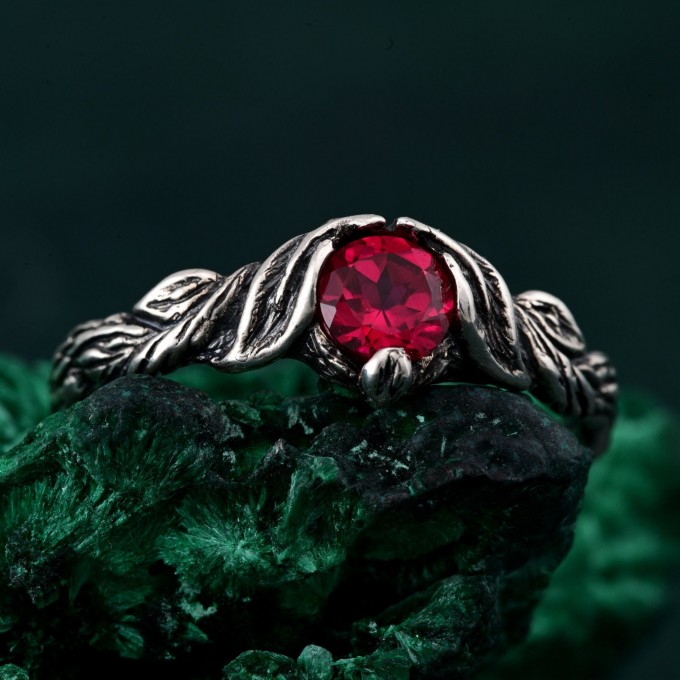 Gothic Silver Ring with Ruby and Leaf Motif