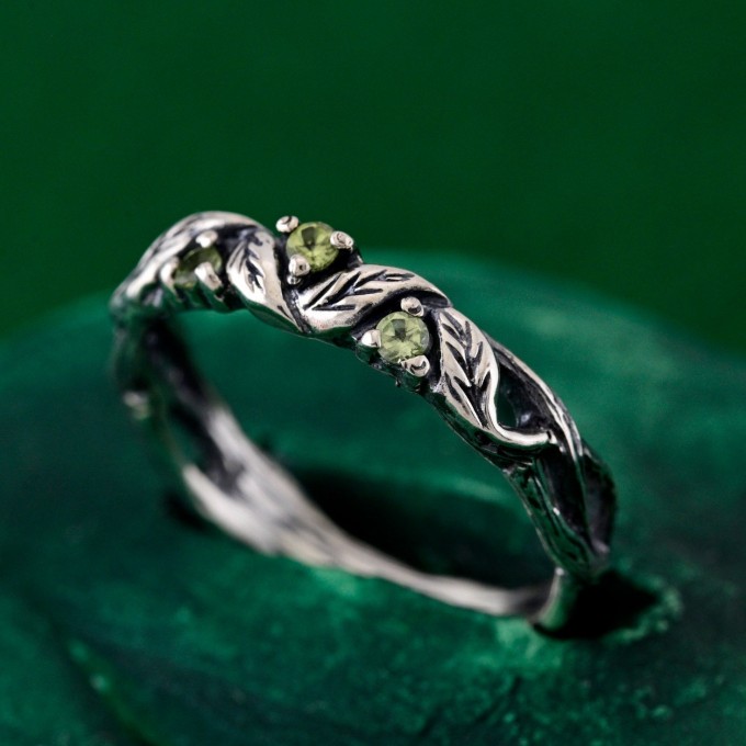 Peridot Engagement Ring with Celtic Wood Texture
