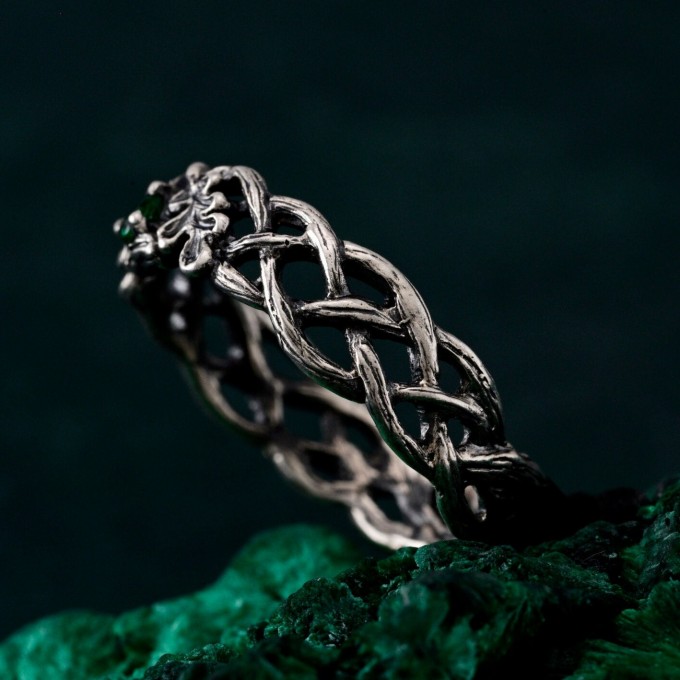 Emerald Oak Leaf Silver Ring