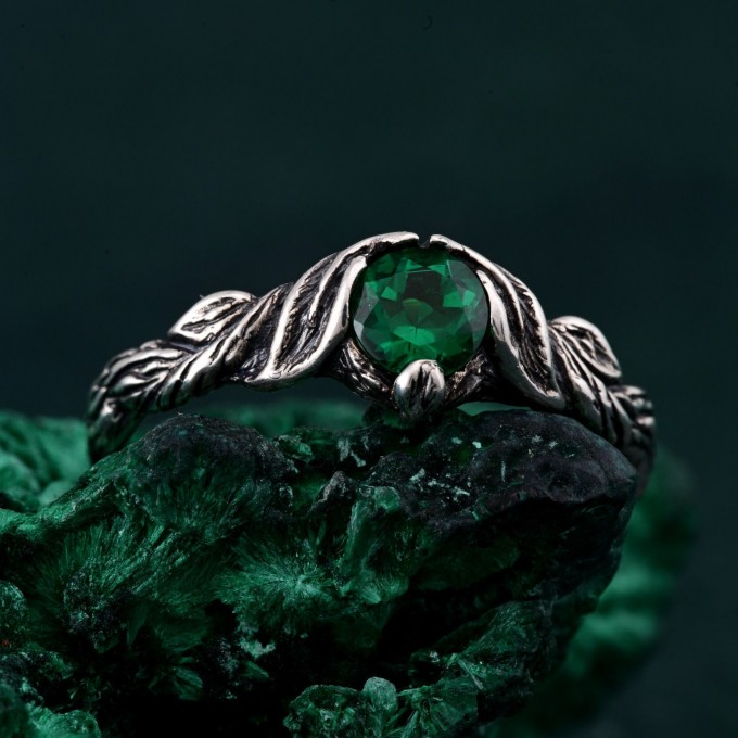 Gothic Elegance Engagement Ring - Mystical Darkness Silver Ring