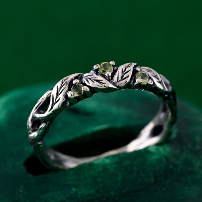 Peridot Engagement Ring with Celtic Wood Texture