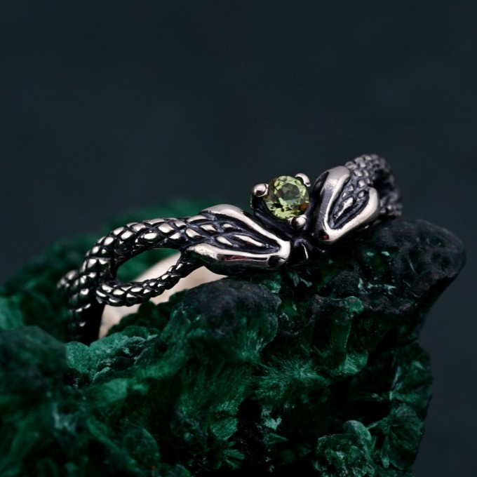 Serpentine Embrace Ring: Unique Twisted and Entwined Snake Band