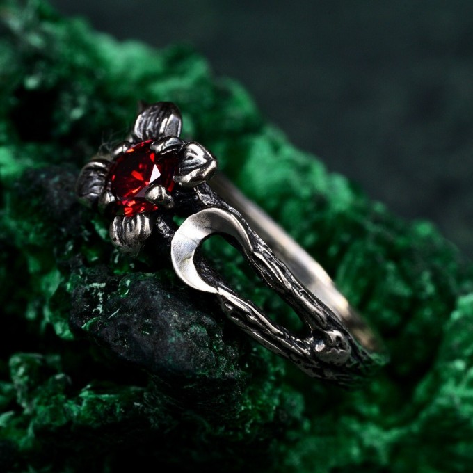 Lunar Trinity Garnet Ring – Triple Goddess Celestial Jewelry
