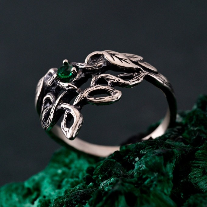 Unique Fairy Wedding Ring – Features a Beautiful Branch and Knot Design, Perfect as a Unique Wedding Band