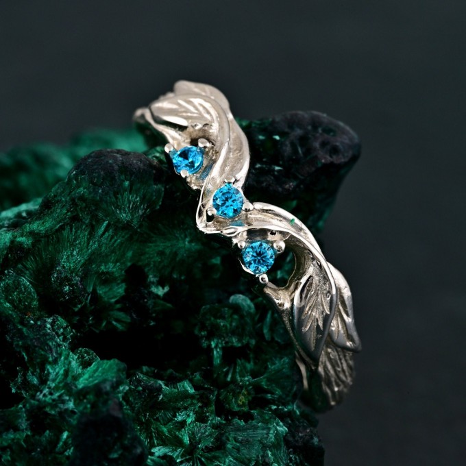 Nature-Inspired Twig Leaf Stacking Ring Set