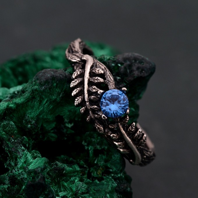 Topaz Fern Branchlet Ring – Whispering Fern Ring, Twig and Fern Ring, Woodland Fern Band, Graceful Frond Ring