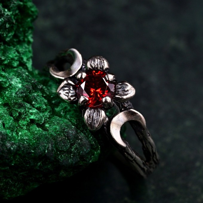Gothic Silver Ring with Garnet and Moon Phases Design