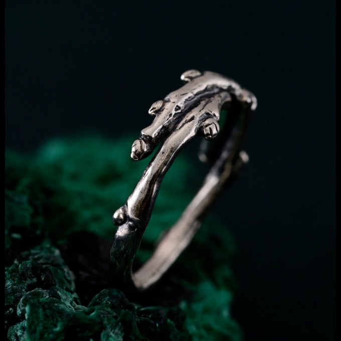 Handcrafted Sterling Silver Twig Ring – Nature-Inspired Wavy Forest Band