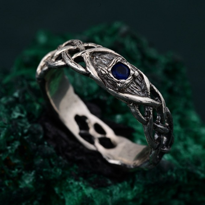 Vintage Style Tree Sapphire Ring – Wide Celtic Wedding Band with Intricate Design, Nature-Inspired Sapphire Ring