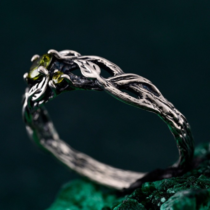 Nature's Finest Silver Leaf Elegance Ring