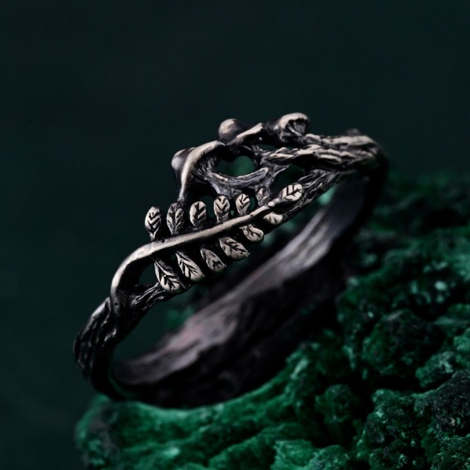 Stunning Unique Silver Ring - Unisex Gothic Wedding Band with Mushrooms