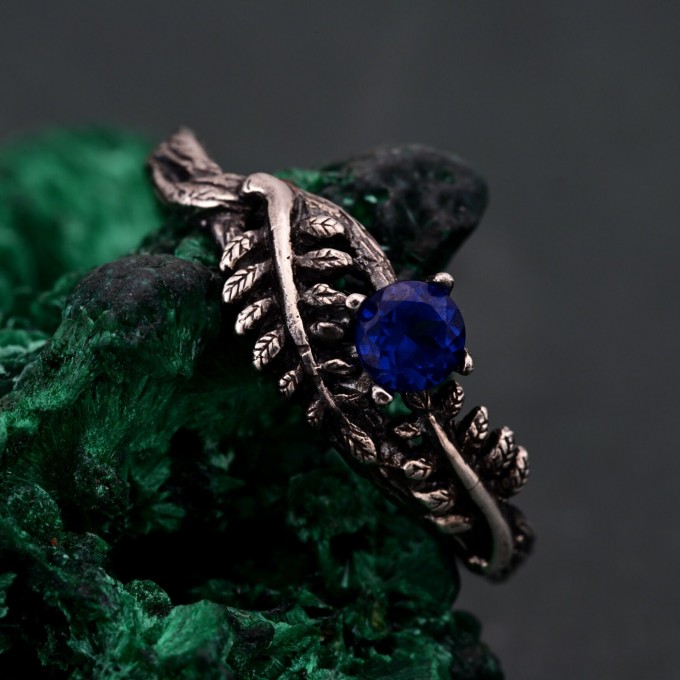Sapphire Fern Branchlet Ring: Whispering Fern Design