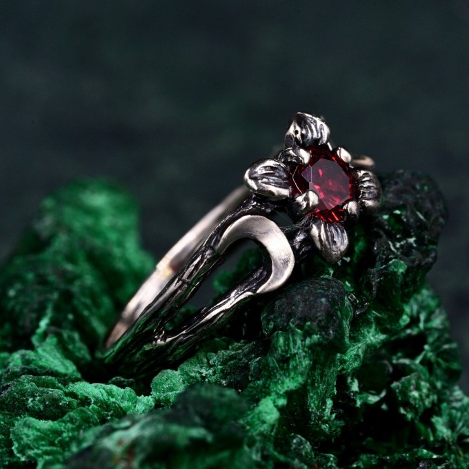 Celestial Silver Moon Ring – Mystic Garnet Lunar Ring, Triple Moon Goddess Ring, Silver Moon Trio, Crescent Goddess Ring, Engagement Ring