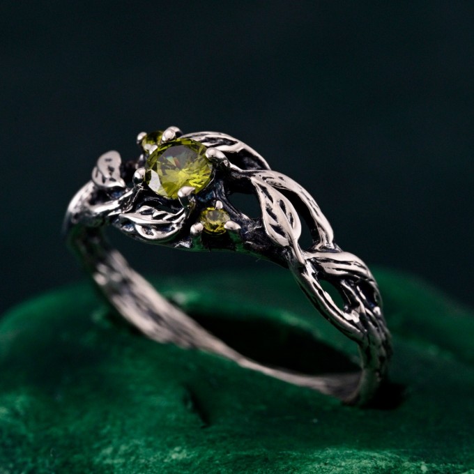 Nature's Finest Silver Leaf Elegance Ring