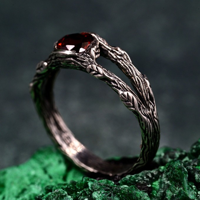 Silver Branch Band: Nature's Touch and Woodland-Inspired Sylvan Silver Wrap