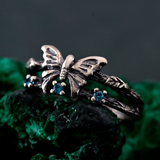 Exquisite Butterfly of Destiny Ring - Unique and Graceful Butterfly Design