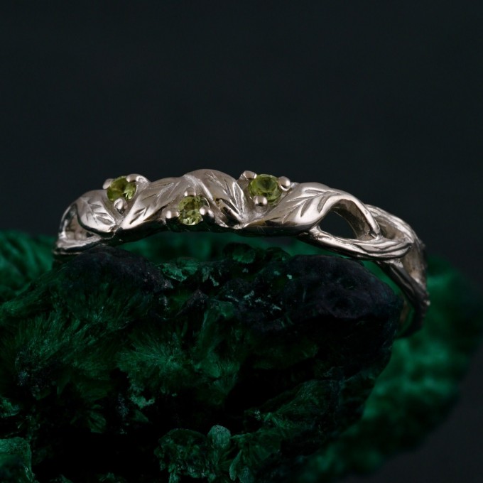 Enchanted Forest Peridot Ring - Elven Leaf Engagement Ring