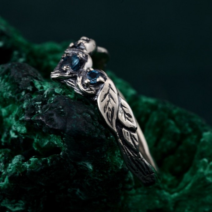 Whispers of Dusk: Gothic Leaf Sapphire Ring