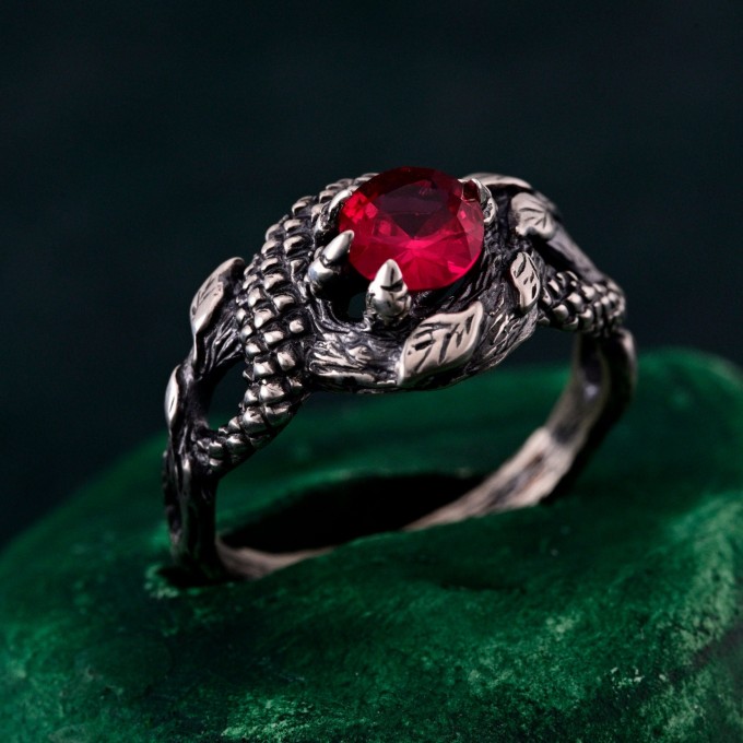 Dragon Scale Silver Ring with Ruby – Handcrafted Gothic Serpent Scale Band