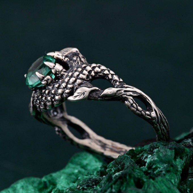Heart of the Dragon: Gothic Emerald Ring