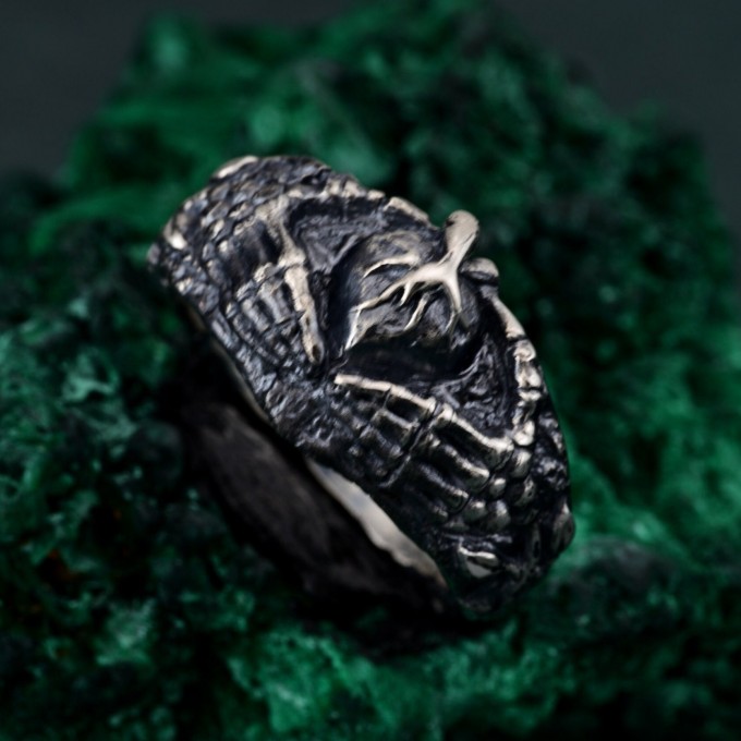 Gothic Claddagh Sterling Silver Ring - Irish Traditional Promise Ring