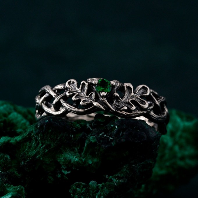 Emerald Oak Leaf Silver Ring