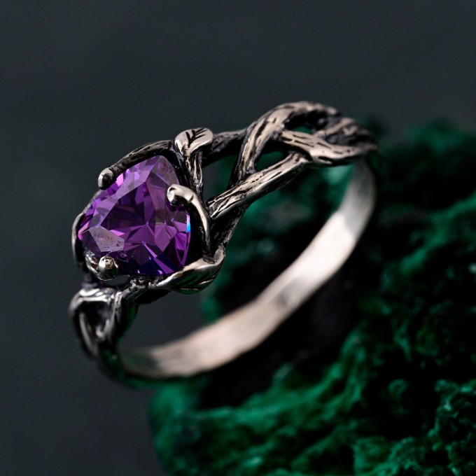 Unique Amethyst Silver Ring – Twisted Branch Design, Nature-Inspired, Handcrafted Elegant Jewelry for Her