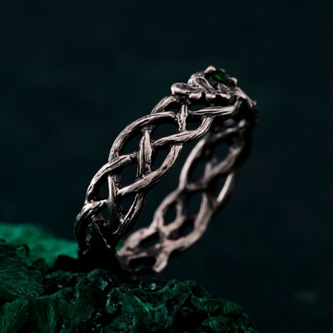Sterling Silver Leaf with Emerald – Emerald Oak Leaf Silver Ring, Oak Leaf and Emerald Silver Ring, Silver Oak Ring, Silver Oak Leaf Band
