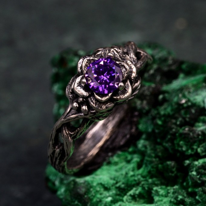 Enchanted Bloom: Gothic Sterling Silver Ring with Amethyst