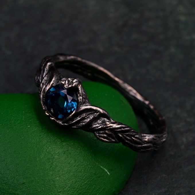 Gothic Noir Sterling Silver Ring - Mystical Darkness Design
