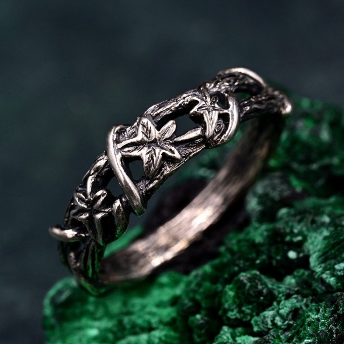 Elegant Silver Leaf Ring – Unique Botanical Wedding Band, Handcrafted Nature Jewelry