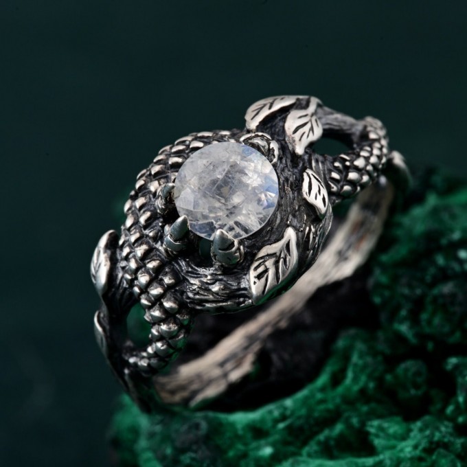 Scale of the Dragon Ring: Mythical Silver Design