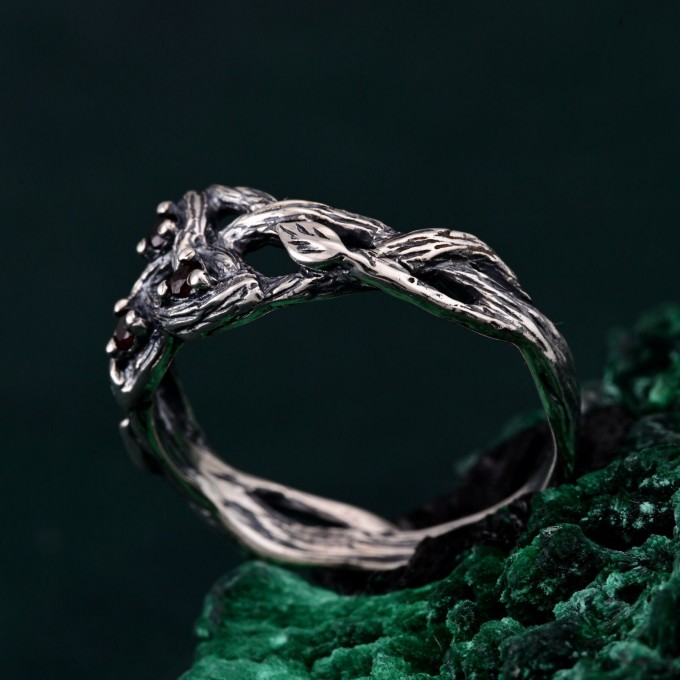 Crimson Trinity: Gothic Garnet Ring