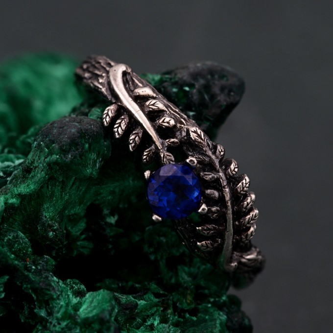 Sapphire Fern Branchlet Ring: Whispering Fern Design