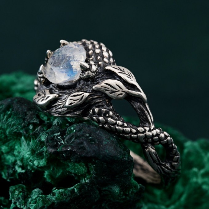 Scale of the Dragon Ring: Mythical Silver Armor Design