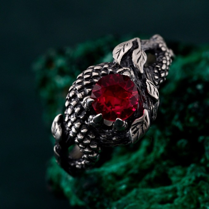 Dragon Scale Silver Ring with Ruby – Handcrafted Gothic Serpent Scale Band