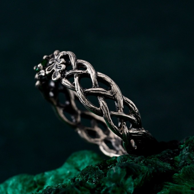 Emerald Oak Leaf Silver Ring