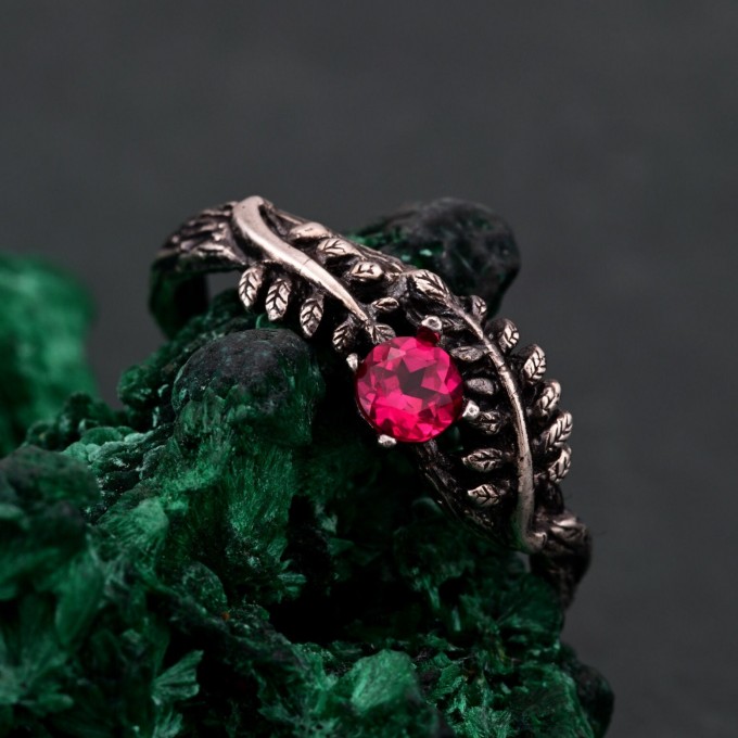 Ruby Fern Branchlet Ring: Whispering Fern Design