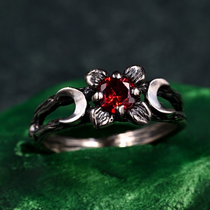 Celestial Silver Moon Ring – Mystic Garnet Lunar Ring, Triple Moon Goddess Ring, Silver Moon Trio, Crescent Goddess Ring, Engagement Ring