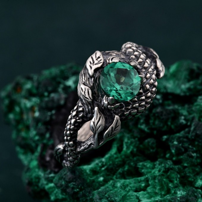 Enchanting Ring Dragon Scale - Serpentine Elegance in Silver Armor