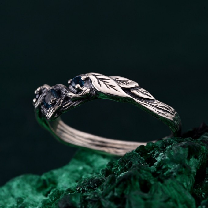 Witchy Fantasy Jewelry for Women – Chevron Wedding Band with Forest Theme, Nature-Inspired Engagement Ring