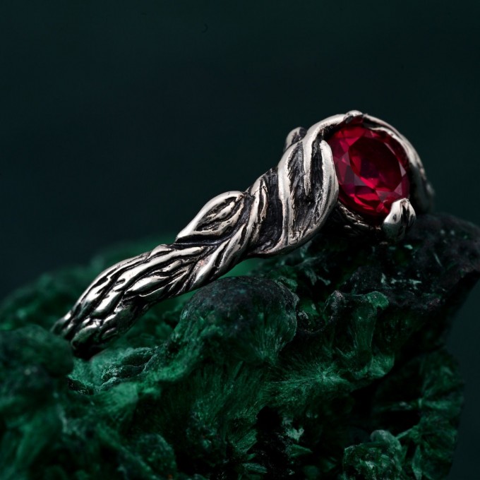 Rustic Elegance Twig Ring: Enchanted Forest Design