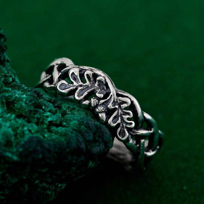 Silver Branches: Curves of Nature Ring for Forest Harmony