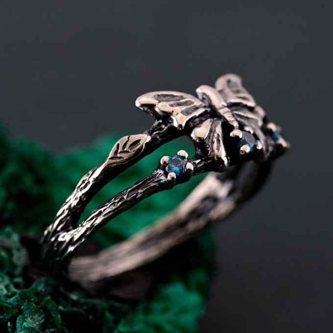 Elegant Ring Butterfly of Destiny - Unique and Graceful Butterfly Design