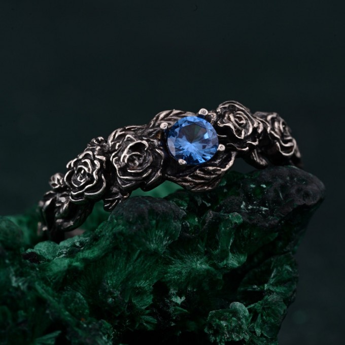 Blossom Silver Ring - Nature's Elegance with Floral Twig Accent
