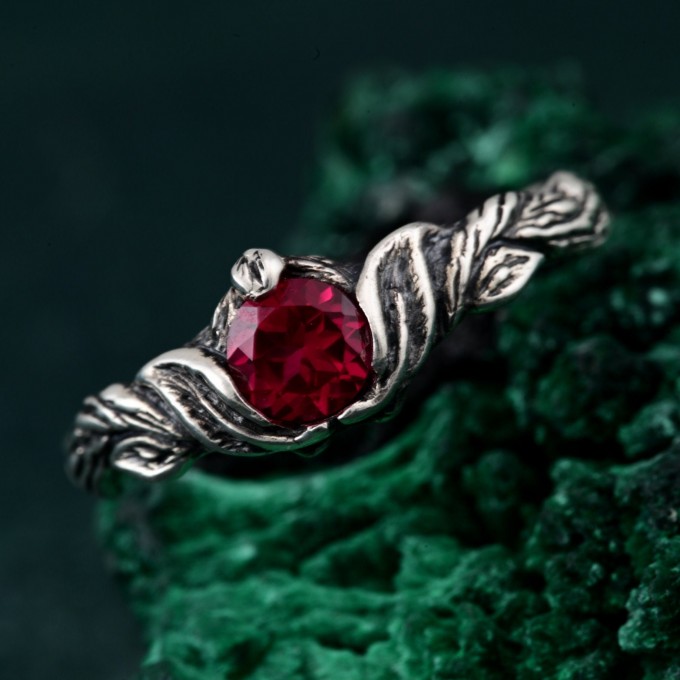 Gothic Silver Ring with Ruby and Leaf Motif