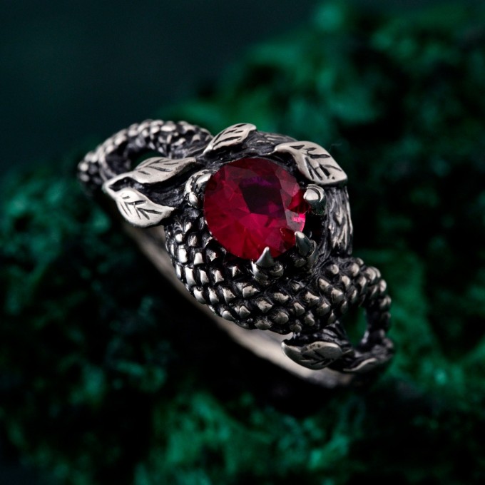 Dragon Scale Silver Ring with Ruby – Handcrafted Gothic Serpent Scale Band