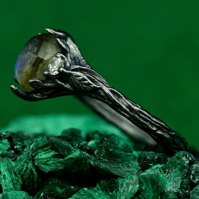 Airy Silver Engagement, Dark Floral Wildflower Ring, Ethereal Forest Fairy, Unique Romance, Mystical Fairy Band, Textured Branch Design