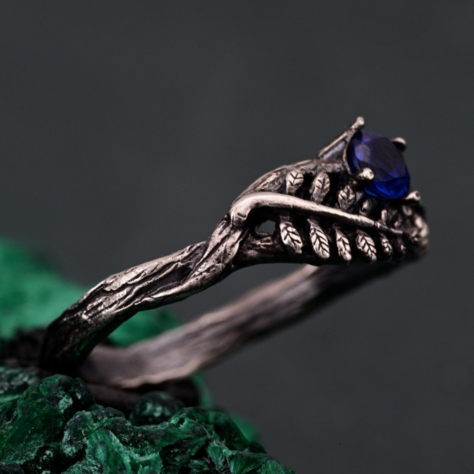Sapphire Fern Branchlet Ring: Whispering Fern Design