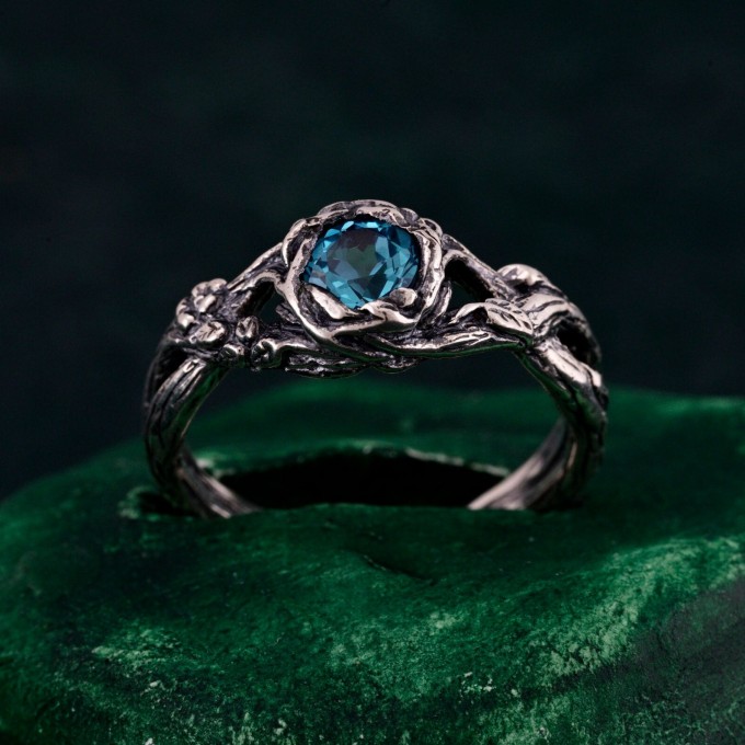 Handcrafted 925 Silver Topaz Ring – Minimalist Gemstone Jewelry for Women
